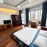 Dlux Hat Giang